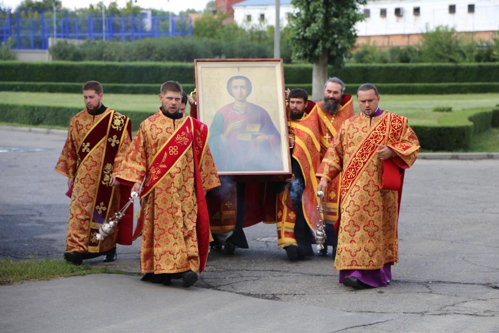 http://vko-eparhia.kz/images/bishop/2014/0908/IMG_1453.JPG