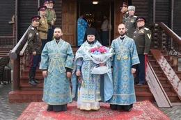 2-Архиепископ Амфилохий возглавил праздничное богослужение в день престольного торжества Покровского собора города Усть-Каменогорска