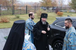 5-Архиепископ Амфилохий возглавил праздничное богослужение в день престольного торжества Покровского собора города Усть-Каменогорска