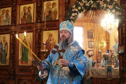 24-Архиепископ Амфилохий возглавил праздничное богослужение в день престольного торжества Покровского собора города Усть-Каменогорска
