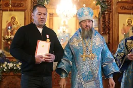 76-Архиепископ Амфилохий возглавил праздничное богослужение в день престольного торжества Покровского собора города Усть-Каменогорска
