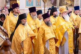 7-Архиепископ Усть-Каменогорский и Семипалатинский Амфилохий принял участие в духовных торжествах, состоявшихся в Никольском соборе Алма-Аты, в день памяти  священноисповедника Николая, митрополита Казахстанского