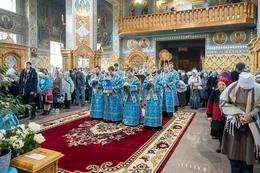 14-Управляющий Усть-Каменогорской и Семипалатинской епархии в праздник Иверской иконы Божией Матери принял участие в престольном торжестве в Иверско-Серафимовском монастыре Алма-Аты