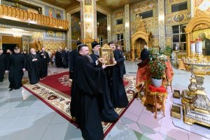 В Алма-Ату прибыла чудотворная икона Божией Матери «Целительница» 