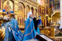 5-В праздник Феодоровской иконы Божией Матери архиепископ Усть-Каменогорский и Семипалатинский Амфилохий сослужил Главе Митрополичьего округа за Божественной Литургией в главном храме Южной столицы
