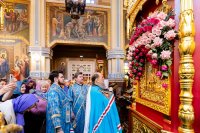 7-В праздник Феодоровской иконы Божией Матери архиепископ Усть-Каменогорский и Семипалатинский Амфилохий сослужил Главе Митрополичьего округа за Божественной Литургией в главном храме Южной столицы