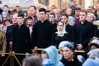 18-В праздник Феодоровской иконы Божией Матери архиепископ Усть-Каменогорский и Семипалатинский Амфилохий сослужил Главе Митрополичьего округа за Божественной Литургией в главном храме Южной столицы