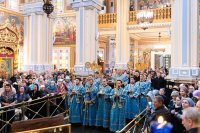20-В праздник Феодоровской иконы Божией Матери архиепископ Усть-Каменогорский и Семипалатинский Амфилохий сослужил Главе Митрополичьего округа за Божественной Литургией в главном храме Южной столицы