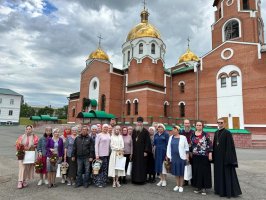 Архиепископ Амфилохий принял участие в торжественном выпускном акте  на епархиальных Просветительских курсах для мирян