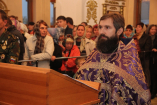 16-Усть-Каменогорск встретил часть Святого и Животворящего Креста Господня