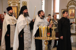 2-В пятую годовщину со дня смерти Святейшего Патриарха Алексия II Епископ Амфилохий совершил панихиду в сослужении городского духовенства