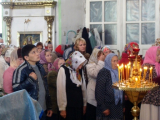 4-В праздник Воздвижения Честного и Животворящего Креста Господня Преосвященнейший Амфилохий, епископ Усть-Каменогорский и Семипалатинский, возглавил Божественную литургию в Воскресенском кафедральном соборе Семипалатинска