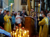 21-В праздник Воздвижения Честного и Животворящего Креста Господня Преосвященнейший Амфилохий, епископ Усть-Каменогорский и Семипалатинский, возглавил Божественную литургию в Воскресенском кафедральном соборе Семипалатинска