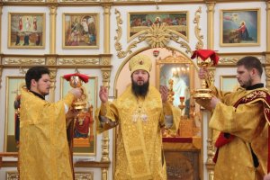 Божественная Литургия в Неделю 32-ю по Пятидесятнице