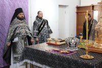 1-Епископ Амфилохий совершил Литургию Преждеосвященных Даров в кафедральном соборе