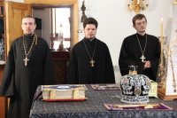 2-Епископ Амфилохий совершил Литургию Преждеосвященных Даров в кафедральном соборе