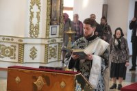 7-Епископ Амфилохий совершил Литургию Преждеосвященных Даров в кафедральном соборе