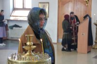14-Епископ Амфилохий совершил Литургию Преждеосвященных Даров в кафедральном соборе
