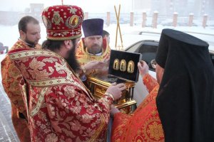 Усть-Каменогорск встретил мощи святого мученика Вонифатия