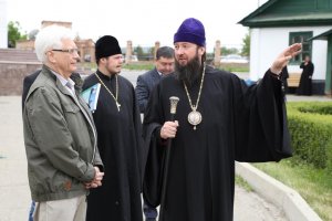 Свято-Троицкий мужской монастырь города Усть-Каменогорска посетил посол Российской Федерации в Республике Казахстан господин Бочарников М.Н.