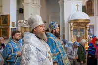 11-Епископ Амфилохий сослужил Главе Православной Церкви Казахстана в день празднования Казанской иконы Божией Матери