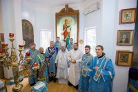 24-Епископ Амфилохий сослужил Главе Православной Церкви Казахстана в день празднования Казанской иконы Божией Матери