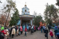 31-Епископ Амфилохий сослужил Главе Православной Церкви Казахстана в день празднования Казанской иконы Божией Матери