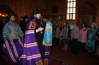 10-Похвала Пресвятой Богородицы. Преосвященный епископ Амфилохий совершил богослужение в Свято-Покровском храме г.Усть-Каменогорска по случаю 10-летия со дня его открытия