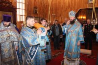 17-Похвала Пресвятой Богородицы. Преосвященный епископ Амфилохий совершил богослужение в Свято-Покровском храме г.Усть-Каменогорска по случаю 10-летия со дня его открытия