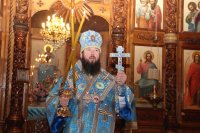 19-Похвала Пресвятой Богородицы. Преосвященный епископ Амфилохий совершил богослужение в Свято-Покровском храме г.Усть-Каменогорска по случаю 10-летия со дня его открытия