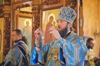 22-Похвала Пресвятой Богородицы. Преосвященный епископ Амфилохий совершил богослужение в Свято-Покровском храме г.Усть-Каменогорска по случаю 10-летия со дня его открытия
