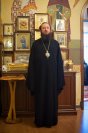 2-Управляющий Усть-Каменогорской епархией молился за Литургией в домовом храме митрополичьей резиденции в Алма-Ате