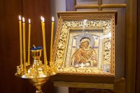 8-Управляющий Усть-Каменогорской епархией молился за Литургией в домовом храме митрополичьей резиденции в Алма-Ате