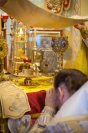 10-Управляющий Усть-Каменогорской епархией молился за Литургией в домовом храме митрополичьей резиденции в Алма-Ате