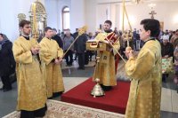 11-В Неделю 17-ю по Пятидесятнице  епископ Амфилохий совершил Литургию  в кафедральном соборе Усть-Каменогорска