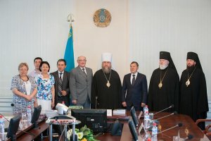 Состоялась встреча митрополита Александра с администрацией Южно-Казахстанской области