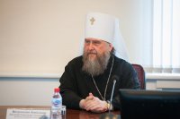 4-Состоялась встреча митрополита Александра с администрацией Южно-Казахстанской области
