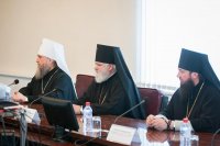 8-Состоялась встреча митрополита Александра с администрацией Южно-Казахстанской области