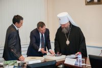 14-Состоялась встреча митрополита Александра с администрацией Южно-Казахстанской области
