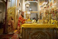 6-Епископ Усть-Каменогорский и Семипалатинский Амфилохий сослужил Предстоятелю Православной Церкви Казахстана в главном храме Алма-Аты