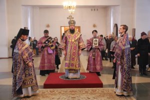 Епископ Амфилохий совершил Божественную Литургию в Свято-Андреевском кафедральном соборе