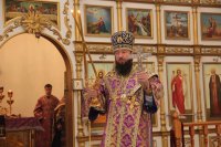 10-Епископ Амфилохий совершил Божественную Литургию в Свято-Андреевском кафедральном соборе