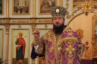 27-Епископ Амфилохий совершил Божественную Литургию в Свято-Андреевском кафедральном соборе