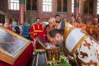 9-Верующие старейшего города Казахстана поклоняются Поясу Пресвятой Богородицы