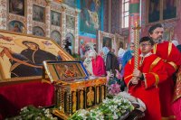 11-Верующие старейшего города Казахстана поклоняются Поясу Пресвятой Богородицы