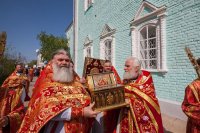 22-В Неделю о расслабленном Глава Казахстанского Митрополичьего округа совершил Литургию в Михаило-Архангельском соборе Уральска