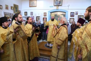 В день памяти преподобных схимонаха Кирилла и схимонахини Марии, родителей преподобного Сергия Радонежского Епископ Амфилохий совершил Божественную Литургию в Знаменско-Абалацком женском монастыре города Семипалатинска