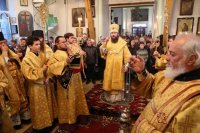 4-Служение епископа Амфилохия в Спасо-Воскресенском кафедральном соборе города Семипалатинска