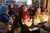 7-Служение епископа Амфилохия в Спасо-Воскресенском кафедральном соборе города Семипалатинска