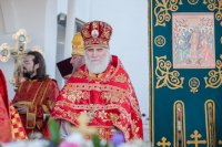 16-	 Литургия под открытым небом, посвященная прибытию Пояса Богородицы, состоялась в Благовещенском храме Актау
